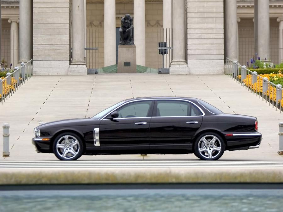  Jaguar Concept Eight 2004 года  (фото 64 из 65)